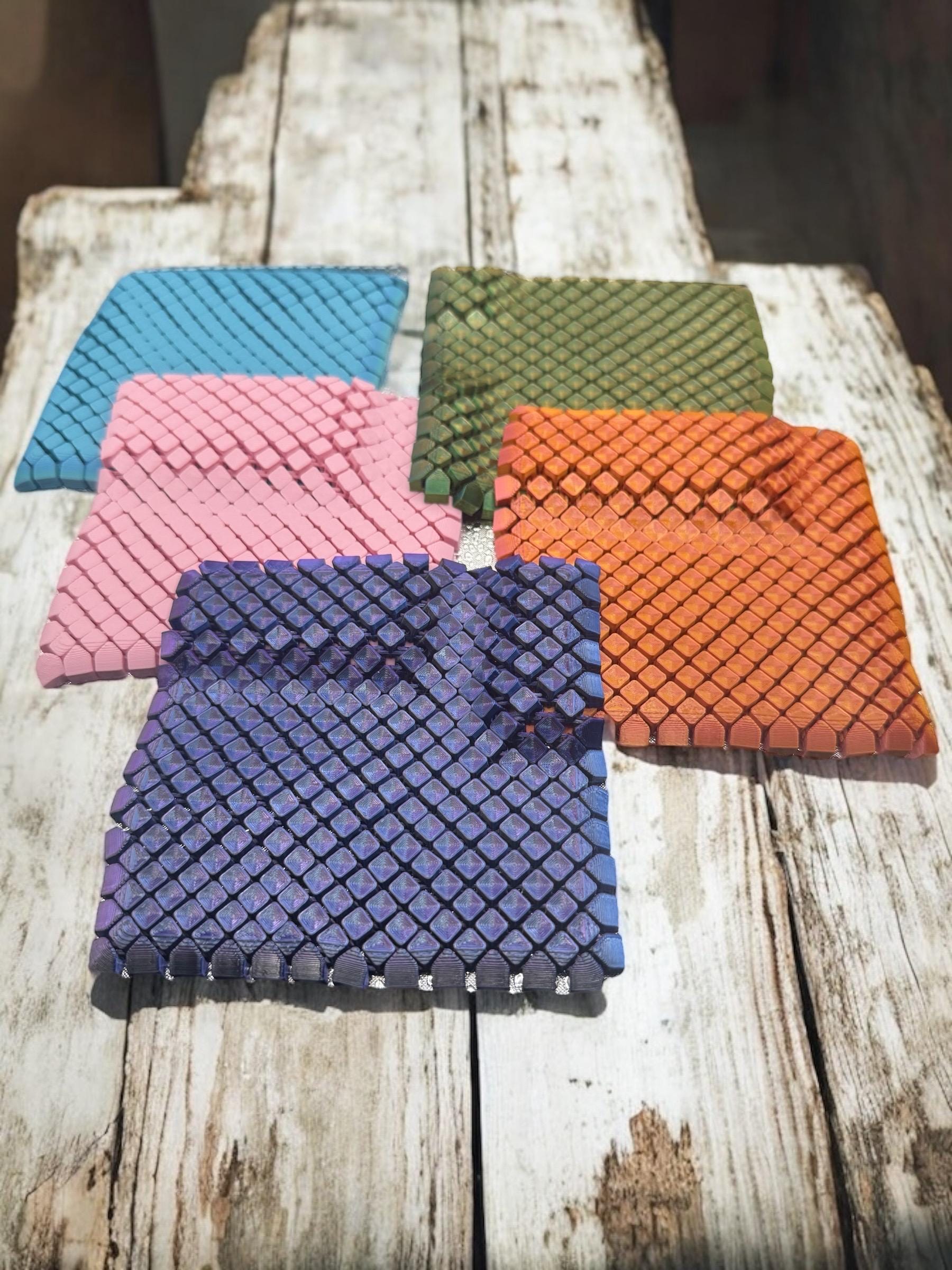 3D Printed Articulated Dragon Scale Fidget Blanket – Flexible Sensory Coaster, Stress Relief Toy, Desk Decor, ADHD Fidget