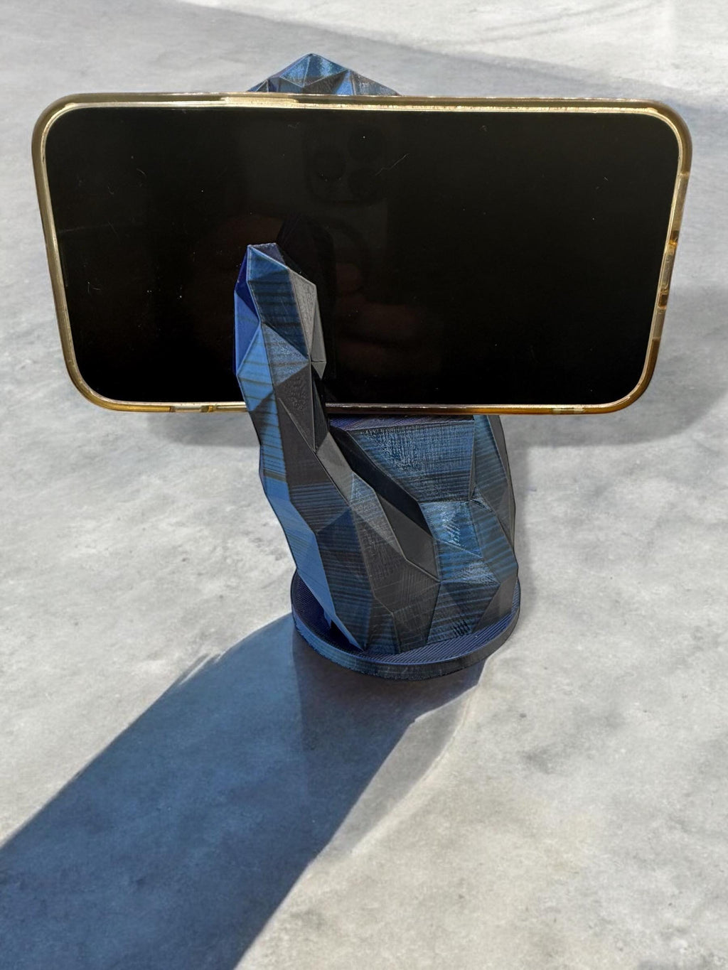 Unique Personalized 3D-Printed Game Controller Holder & Phone Stand - Modern Crystal Design